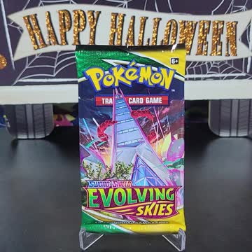 Evolving skies pack opening