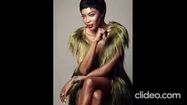 iconic momments on runway naomi campbell/ best photos/ legs /beautiful /biography /black and white