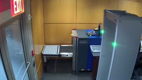 8617OHOB0101B12_2021-01-06_18h00min01s140ms.mp4