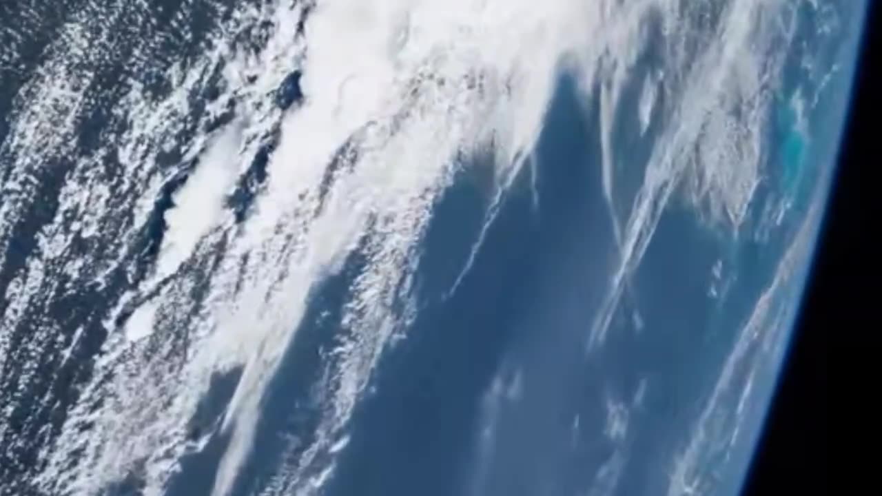 EARTH IN 4k