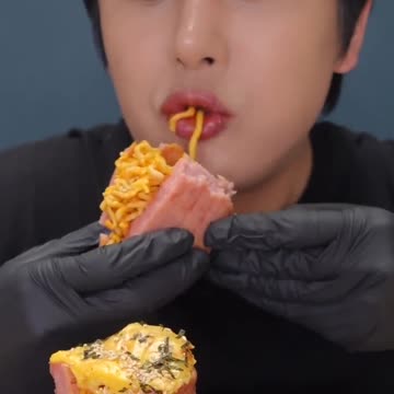 Korean Spicy Noodles 🍜🤤 | Special Recipe In Spam