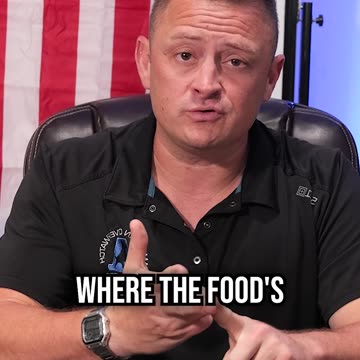 Raw vs. Kibble: Which Is Best for Your Dog?