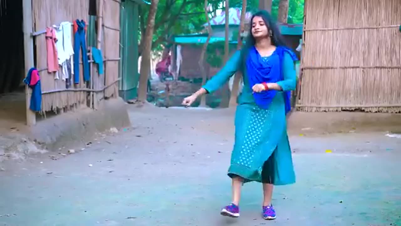 Indian- Village- Cute- girl- Dance- Masti