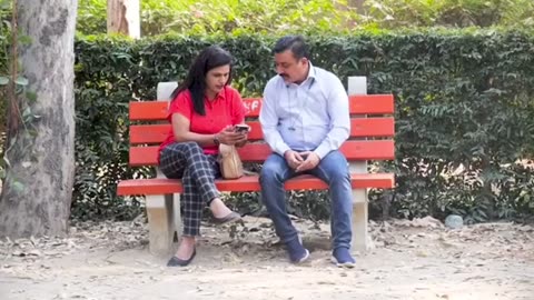 Padosi ki ladki ne ankal ko pakda park me