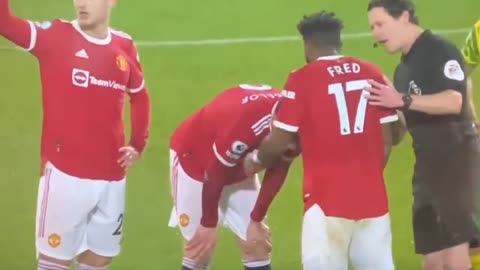 Manchester United's Victor Lindelof left Field pointing to his chest during a game against Norwich