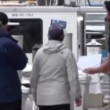 Where's My Neega ?!? 🌝🙈🐕‍🦺🐕🐩🐶