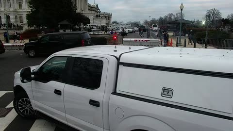 0687USCG00K25SouthBarricadePlaza_2021-01-06_16h16min23s953ms.mp4