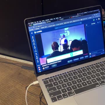 5 Sur 5 Tv Happy anniversary