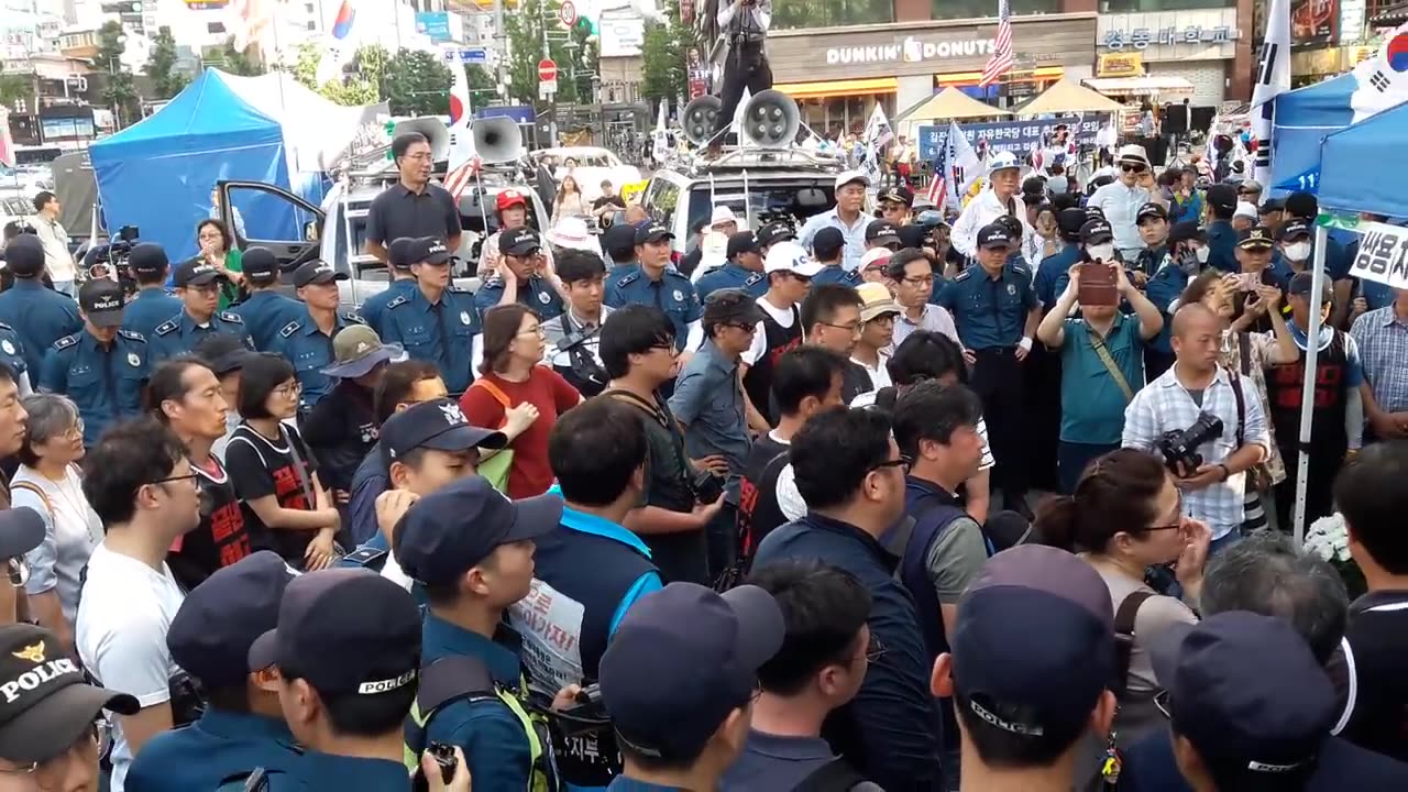 20180719_V3_S02(ax1oXkxLfVk)20180703-18_04 민노총의 대한문 기습 점거 첫날