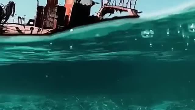 #underwater #clearwater #sea #sky #ship #blue #relax #beauty #foryou #tiktok #scenery