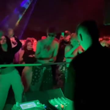 Why does the music fit so good? 😂