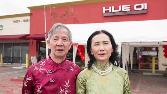 Our Mom and Dad ❤️ Chúc Mừng Năm Mới