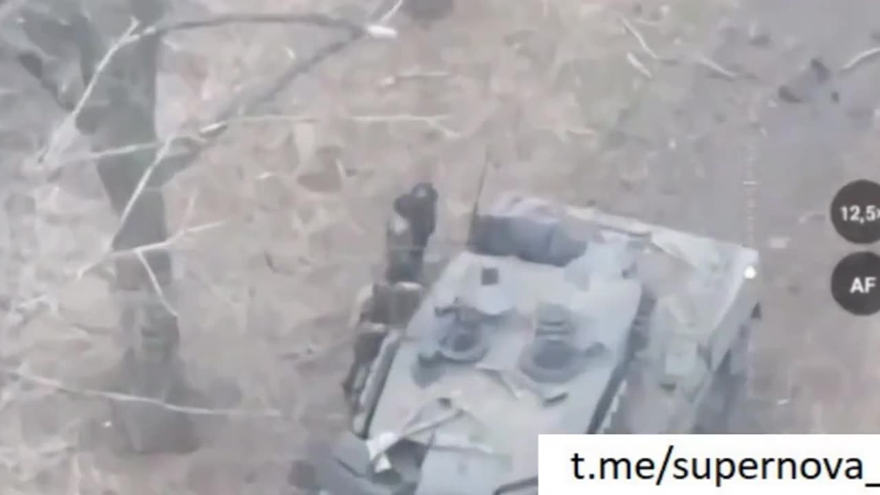 Ukrainian Crew Abandoned a Leopard 2A4 Tank in Pobeda