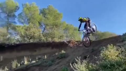 You must watchThe end 😂😂😂 #funny #fails #shorts #viral #
