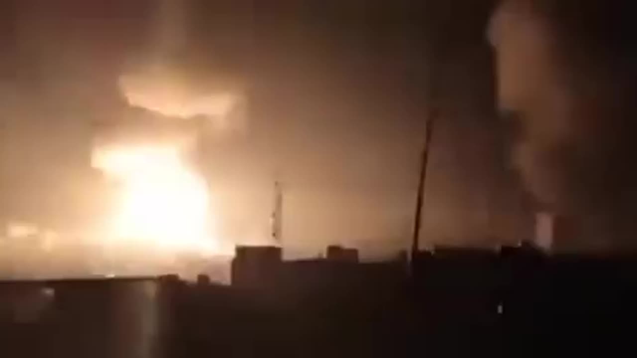 Heavy Bombing in Gaza|| They cutt off Internet