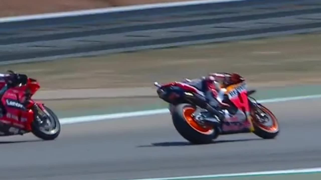 MARC MARQUEZ VS FRANCESCO BAGNAIA | MOTO GP ARAGON 2021