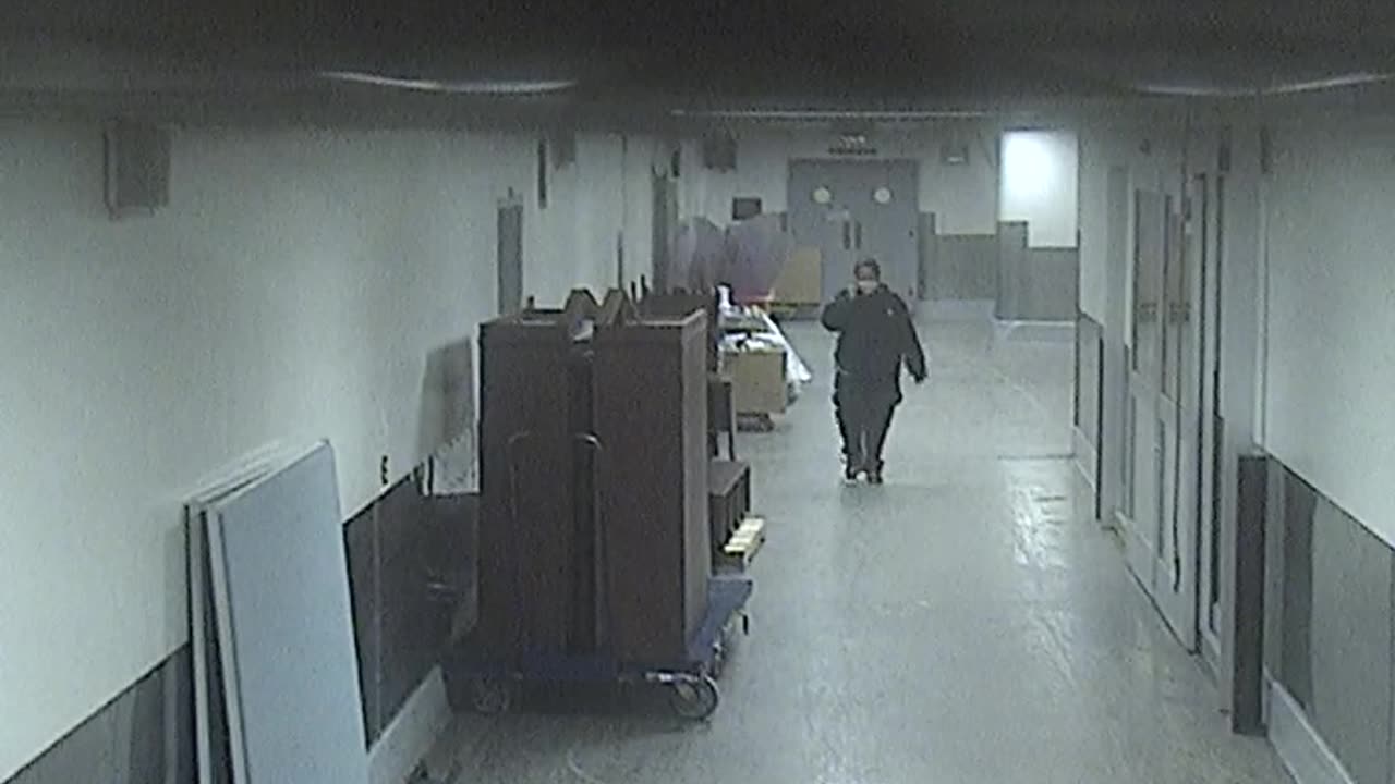 6096RHOBSBLoadingDockHallway_2021-01-06_15h49min28s320ms.mp4