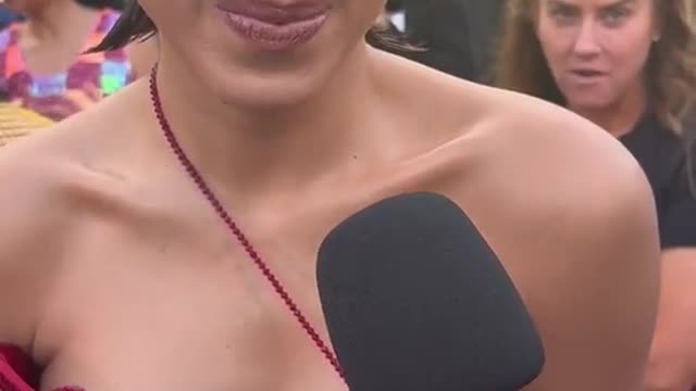 de vermelho lutando por um Brasil melhor! O voto todo mundo já sabe, né?! É vermelho!