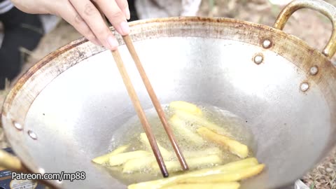 French fries recipe Frying potatoes is simple but delicious Simple cooking at home