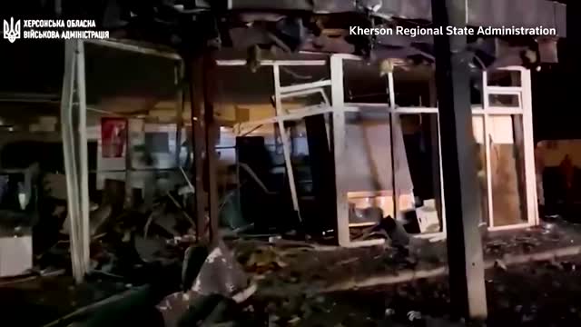 Shelling destroys residential building in Kherson