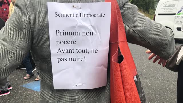 Le Pr. Perronne soutenu à travers toute la France