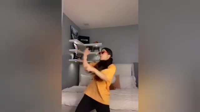 Niana Guerrero new TIKTOK dances!!