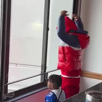 9 mins of CPR on the field? | It’s A Miracle | They Do Happen 👀👀👀