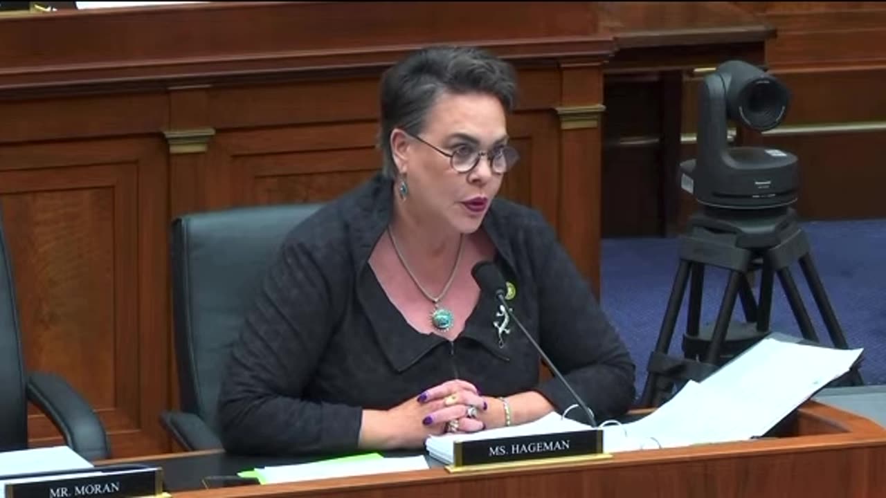 Harriet Hageman questioning of Christopher Wray