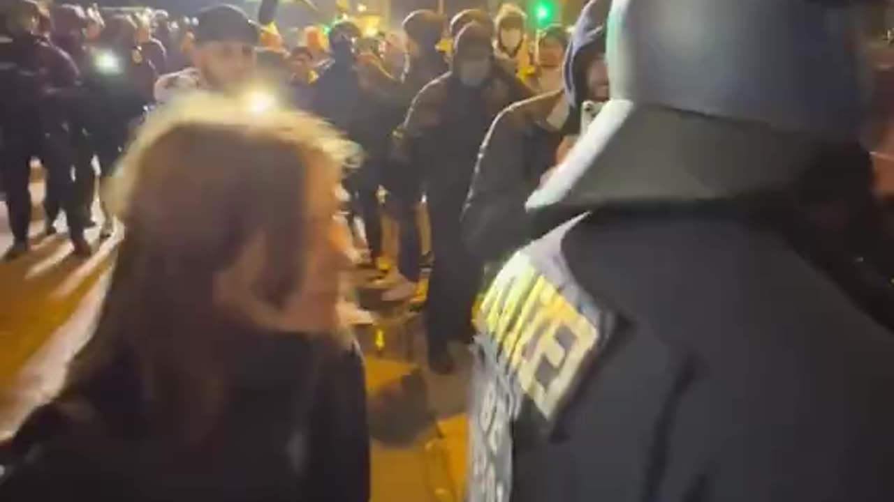Islamists in Berlin intimidate a defenseless German woman. This won't end well.