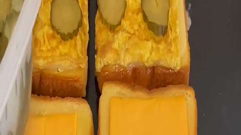 Egg Cheese Toast _short