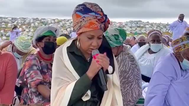 Lindiwe Sisulu