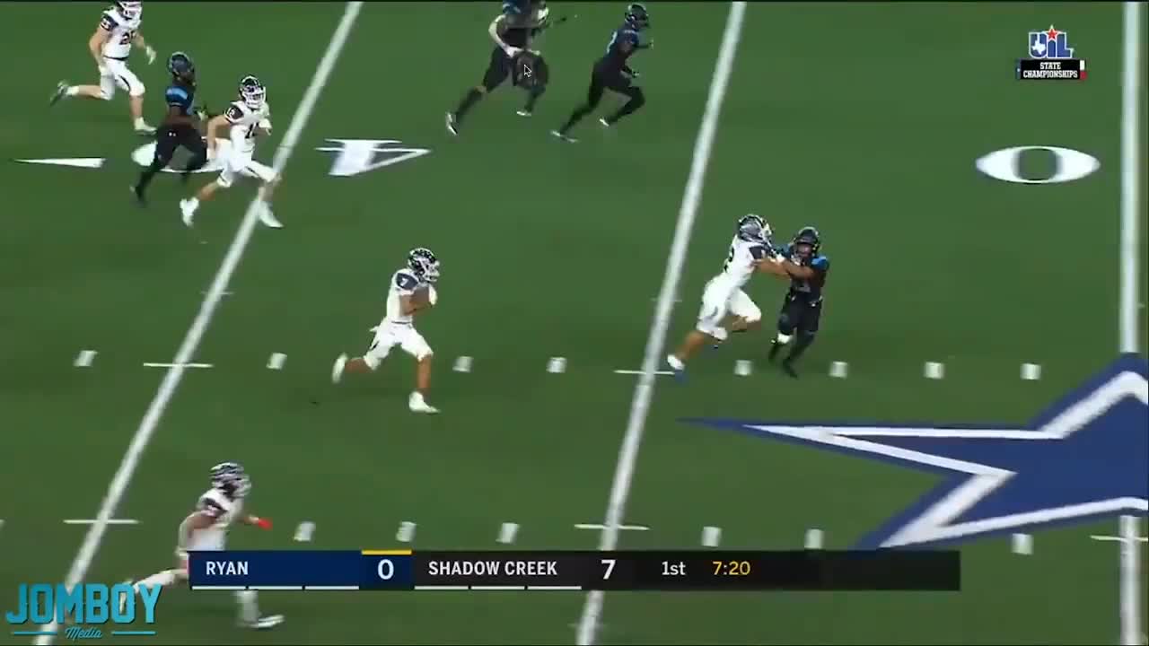 Denton Ryan High School pulls off trick play!!