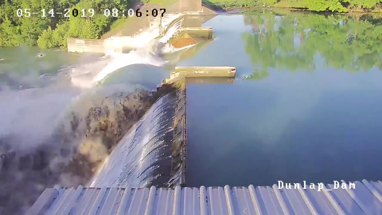 Video shows moment dam gate collapsed at Lake Dunlap