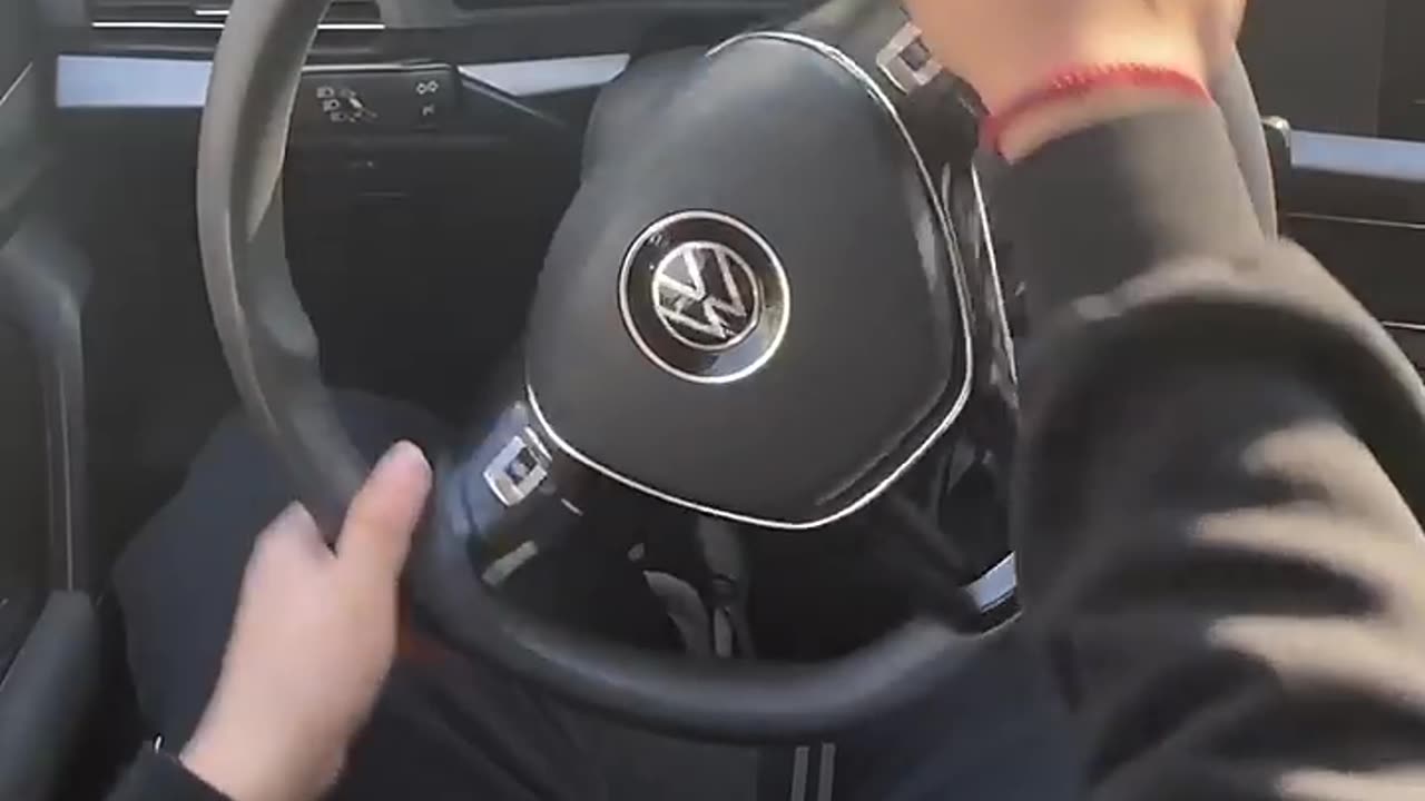 Let my students tea h you how to drive out of the warehouse to avoid scratches