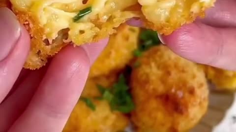 Mac and cheese balls