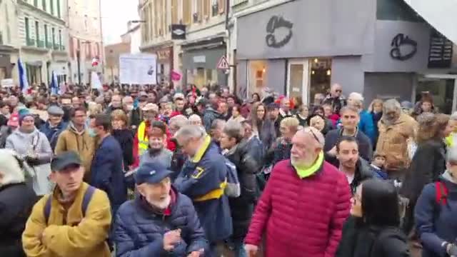 Première mobilisation d'un collectif des maires Résistants.