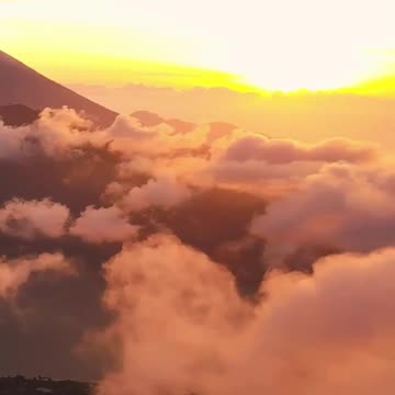 Tai Chi Meditation for Mindful Movement and Relaxation 🤸‍♂️ #meditation #taichi #shorts