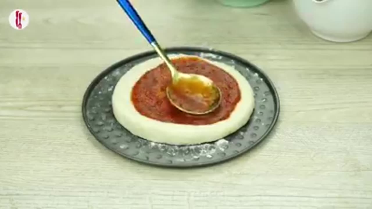 Mini child pizza