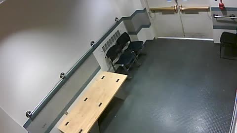 1657HQOB02PrisonerProcessingLobby_2021-01-06_07h20min00s457ms.mp4