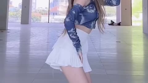 Hôm trước thử thách đứng im nay nhảy bù sương sương nha ❤️ Bài cuối suýt quên xíu #TiktokDanceVN