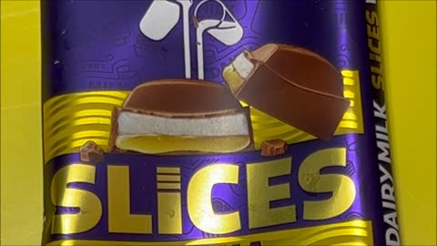 Cadbury Vanilla Passionfruit Slices Chocolate Product vs Packshot