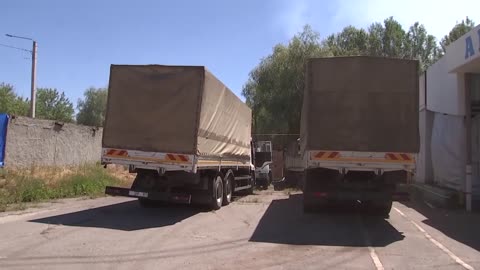 Russia deliver 100+ tonnes of humanitarian aid to civilians in liberated settlements in Kharkov