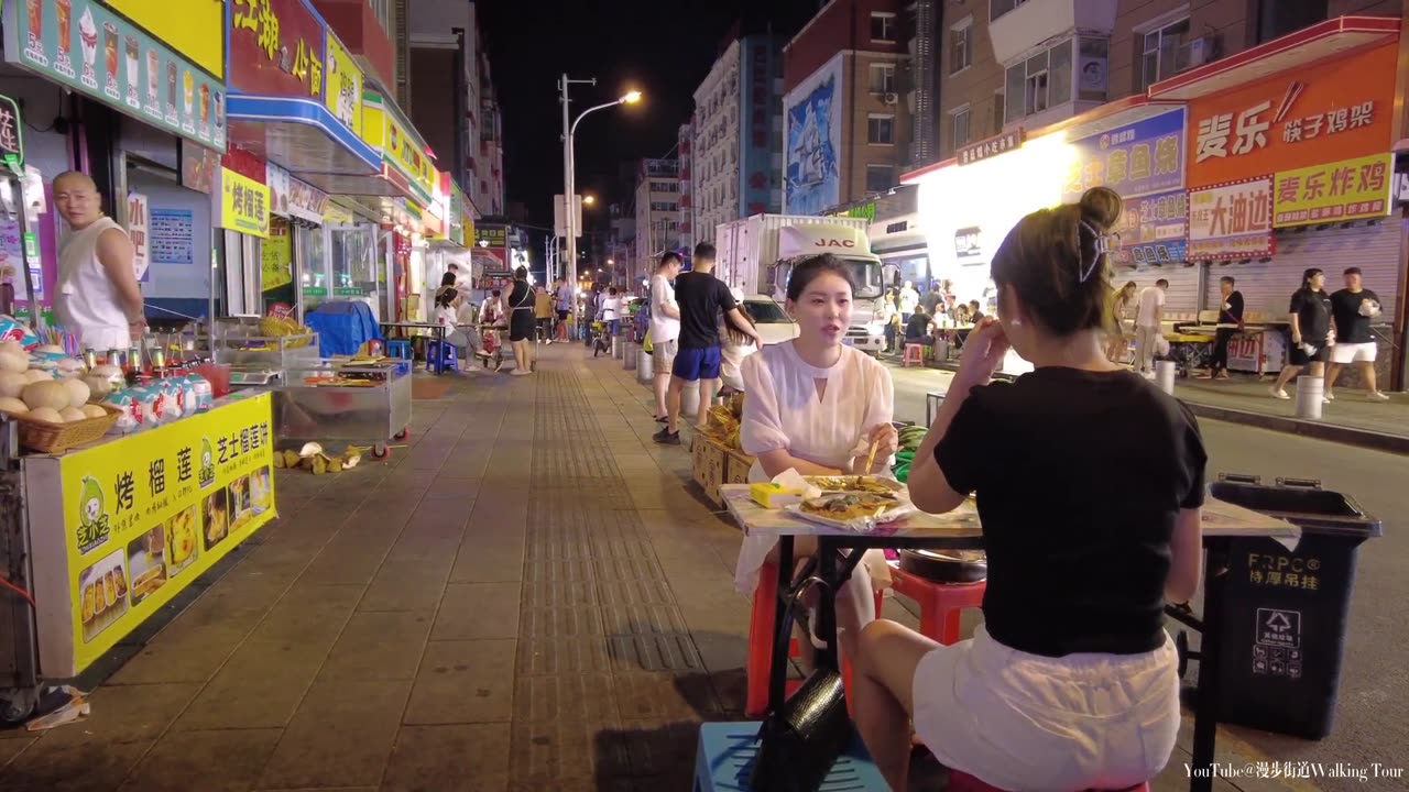 Vibrant City Bustle and Captivating Moments in China's Nightlife, Walks, and Streets