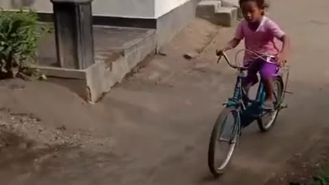 Funny bicycle moment