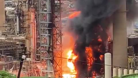 Engen Refinery Explosion_4122020_1