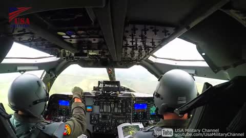 B-1B Lancer Ultra-Low-Flying, Cockpit View & Simulator