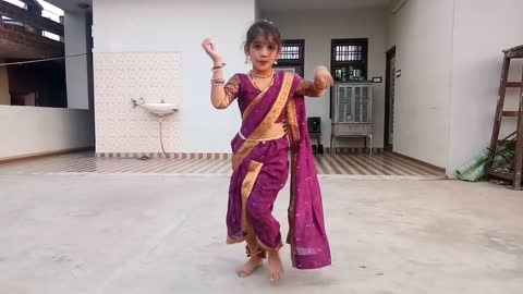 MALA PIRTICHYA LAVNI DANCE