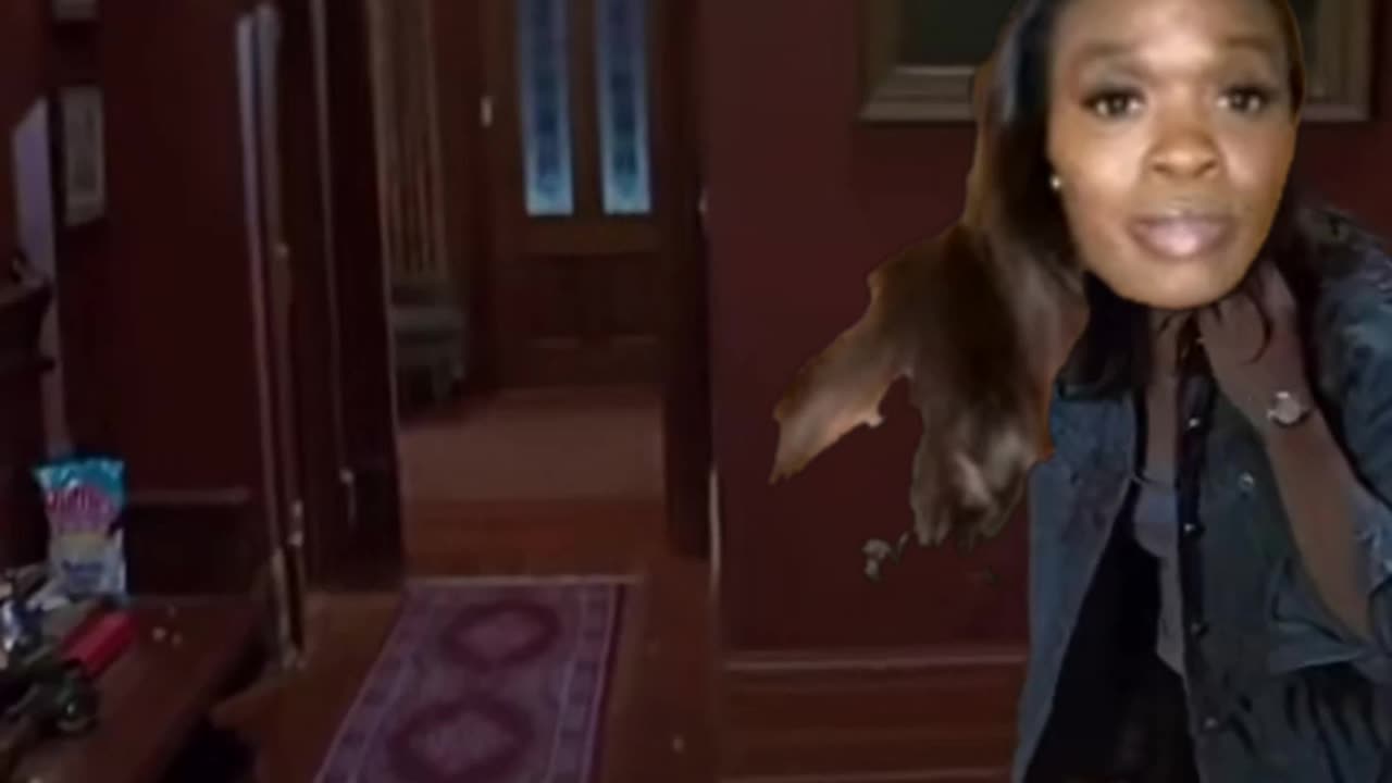 DESHAWN SNAPS ON MOST HATED BLOGGER