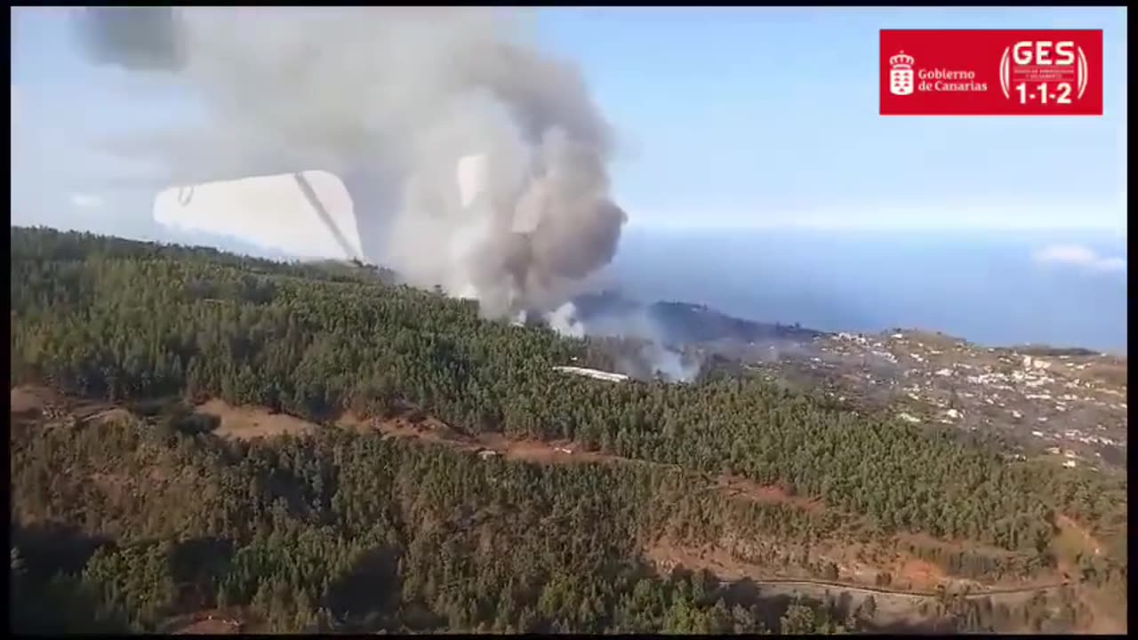 Cerberus heatwave leaves Canary Island engulfed in flames