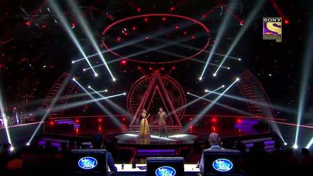 Neha और Salman ने दिया 'Mile Ho Tum' एक Soulful Performance Indian Idol Season 10